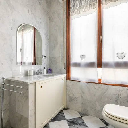 Apartment Goldhouse Cagliari